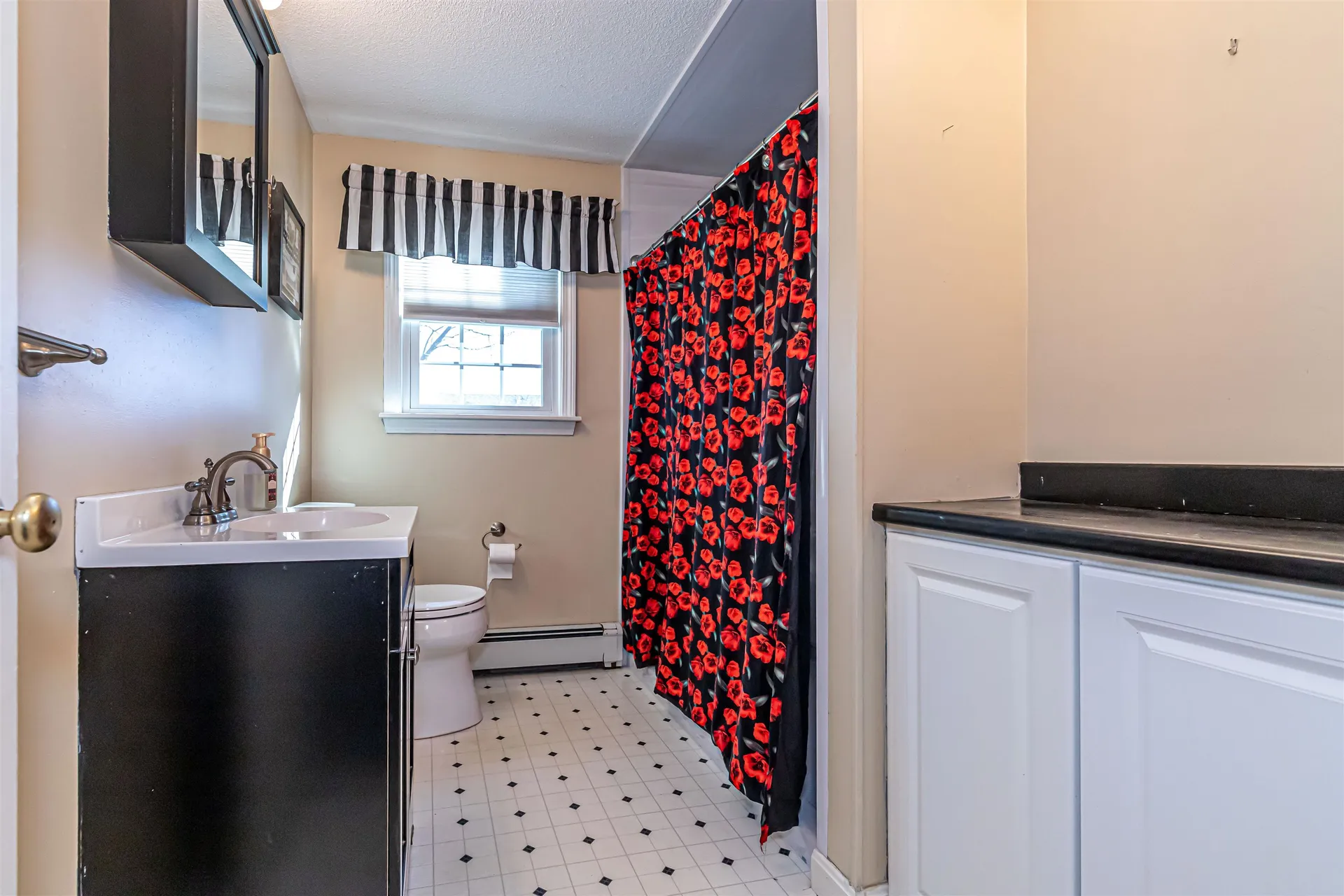 30 Gendron Street Nashua NH 03062