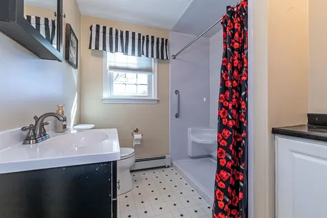 30 Gendron Street Nashua NH 03062