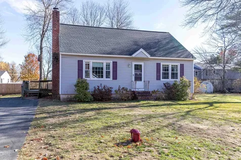 30 Gendron Street Nashua NH 03062