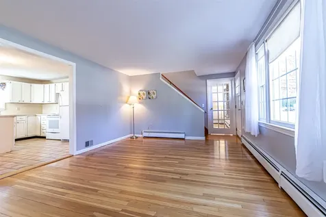 30 Gendron Street Nashua NH 03062