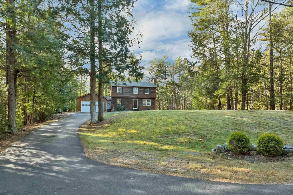 35 Westwood Drive Wolfeboro NH 03894