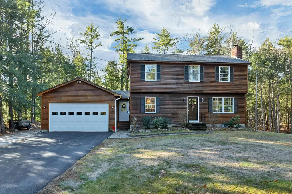 35 Westwood Drive Wolfeboro NH 03894