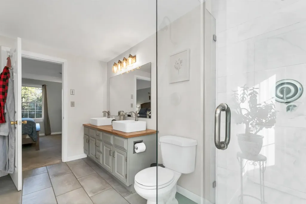 35 Westwood Drive Wolfeboro NH 03894