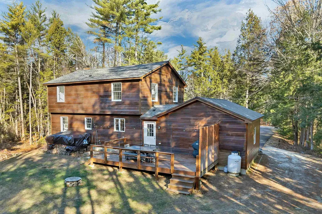 35 Westwood Drive Wolfeboro NH 03894