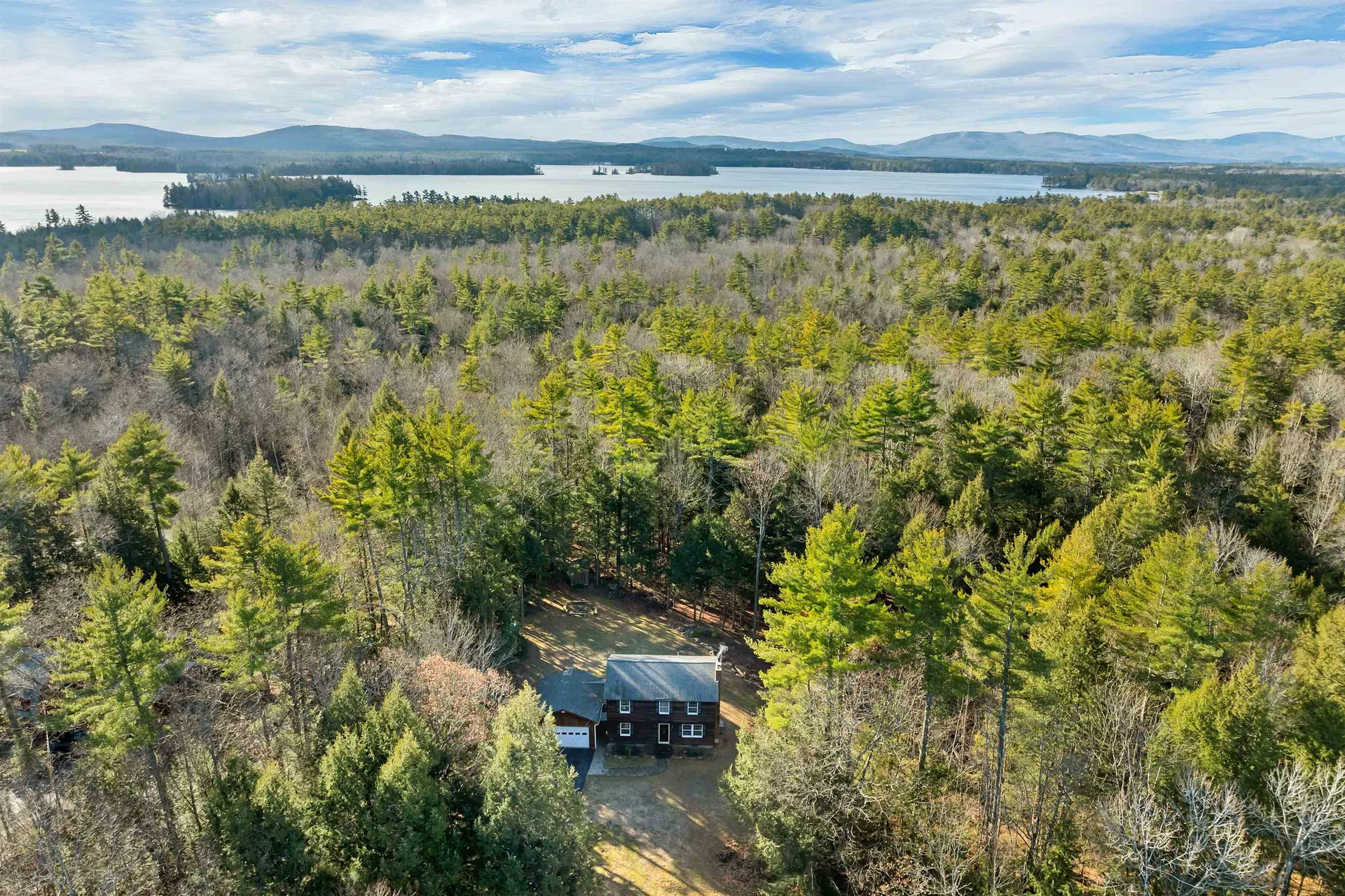 35 Westwood Drive Wolfeboro NH 03894