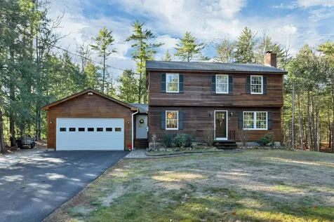 35 Westwood Drive Wolfeboro NH 03894