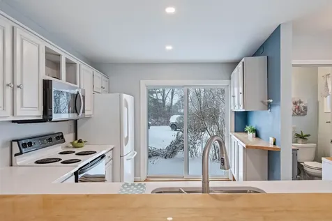 71 Ti Lane Shelburne VT 05482