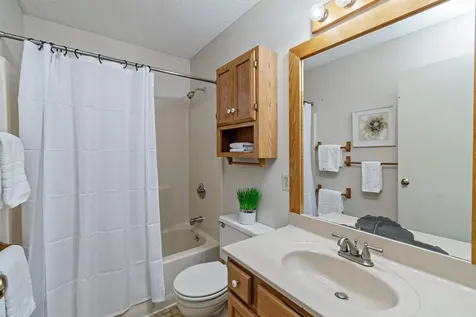 71 Ti Lane Shelburne VT 05482