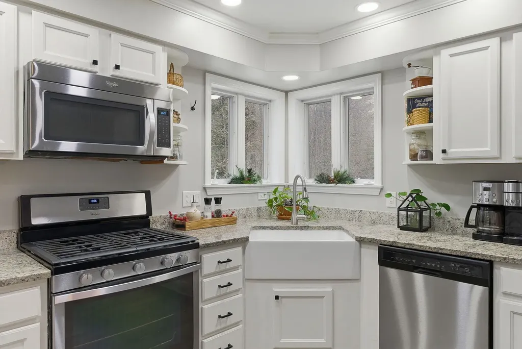 37 Ashlee Drive Peterborough NH 03458