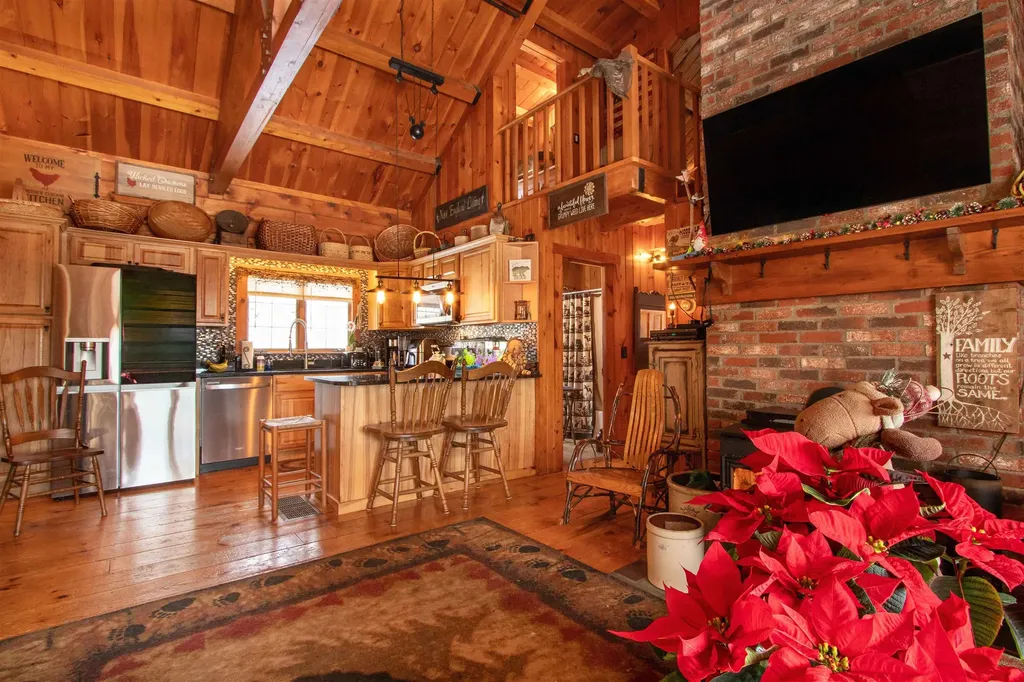 2155 Oneida Road Danville VT 05828