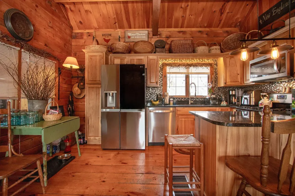 2155 Oneida Road Danville VT 05828