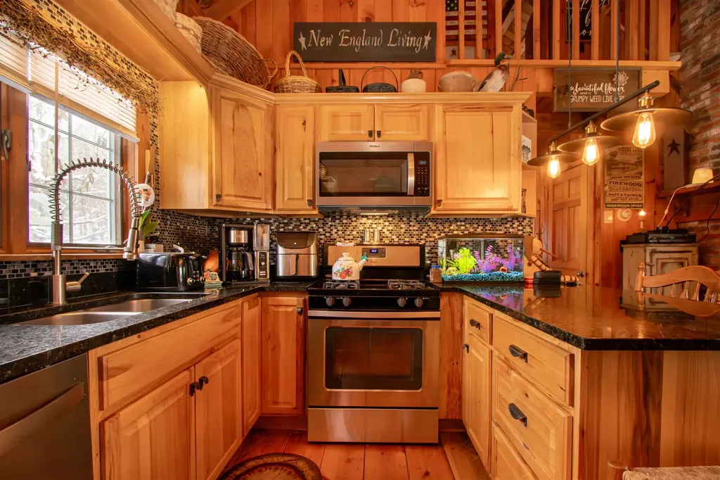 2155 Oneida Road Danville VT 05828