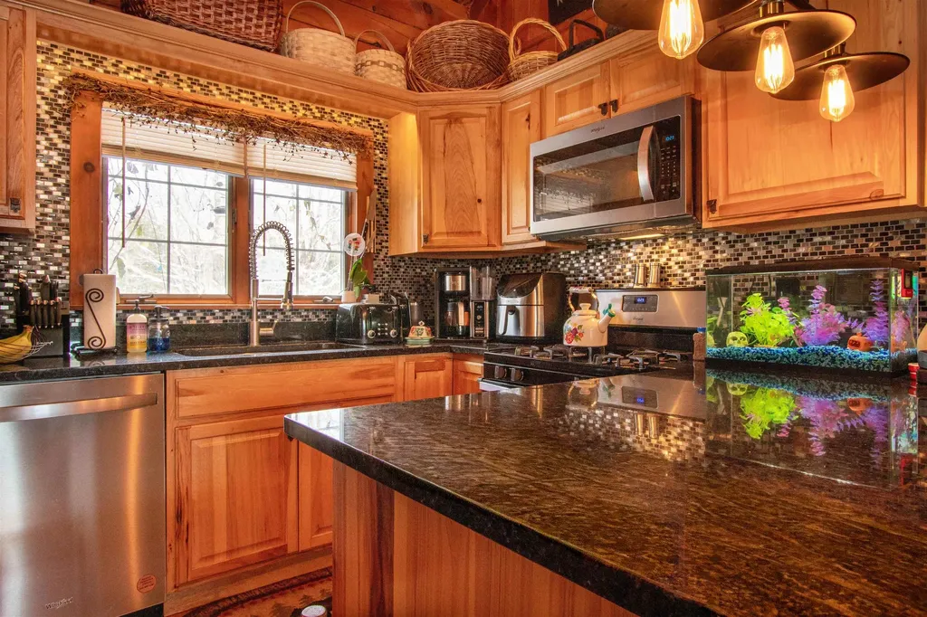 2155 Oneida Road Danville VT 05828