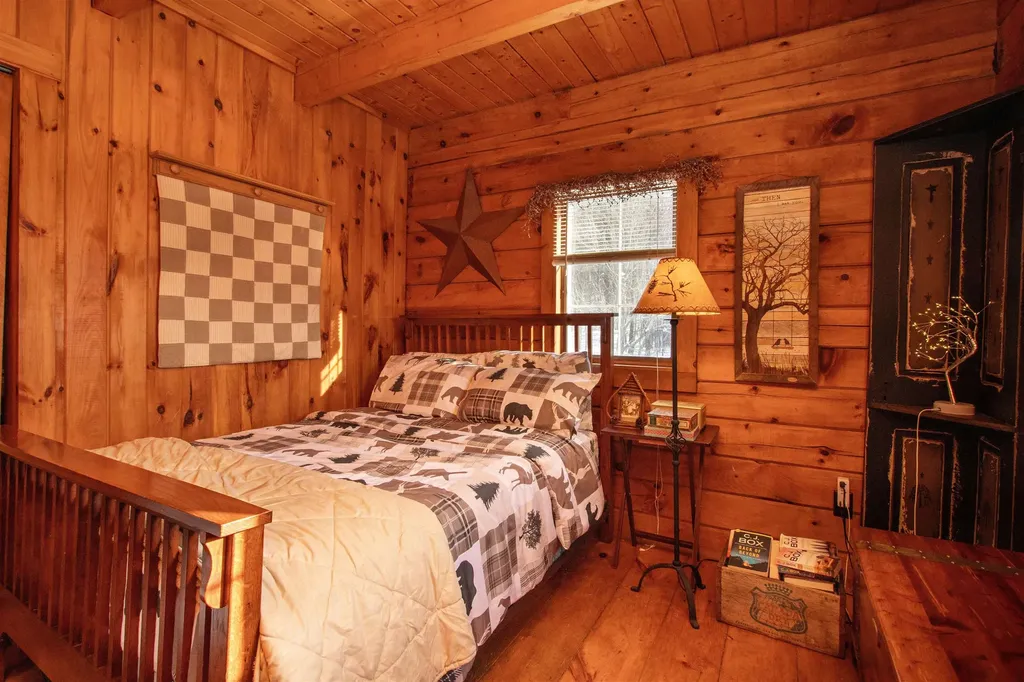 2155 Oneida Road Danville VT 05828