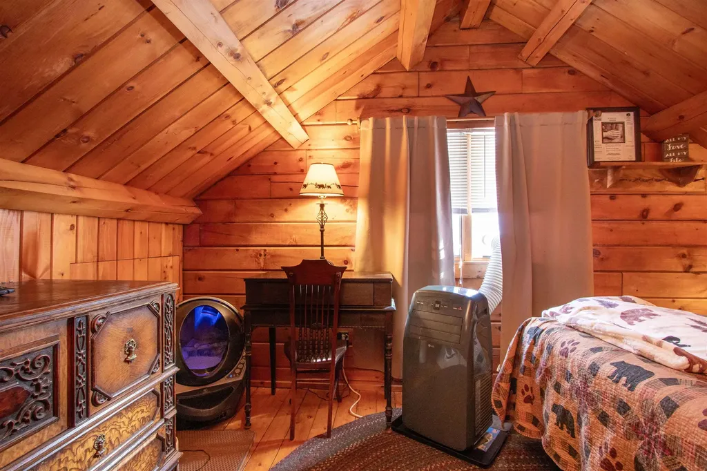 2155 Oneida Road Danville VT 05828