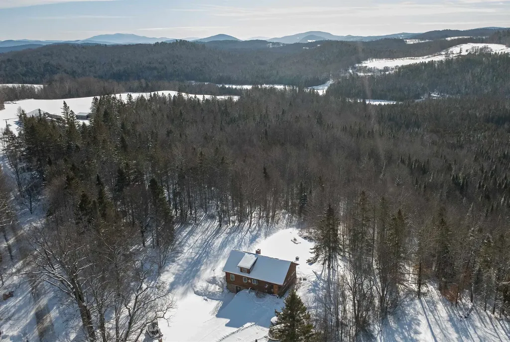2155 Oneida Road Danville VT 05828
