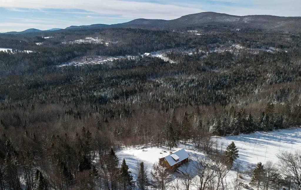 2155 Oneida Road Danville VT 05828