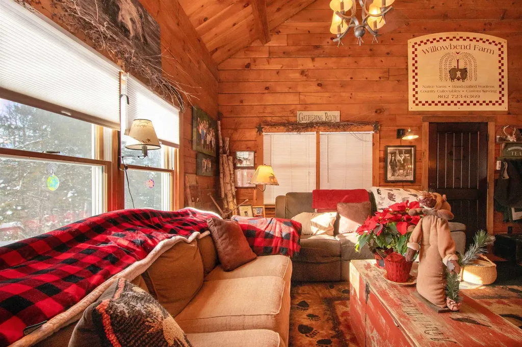 2155 Oneida Road Danville VT 05828