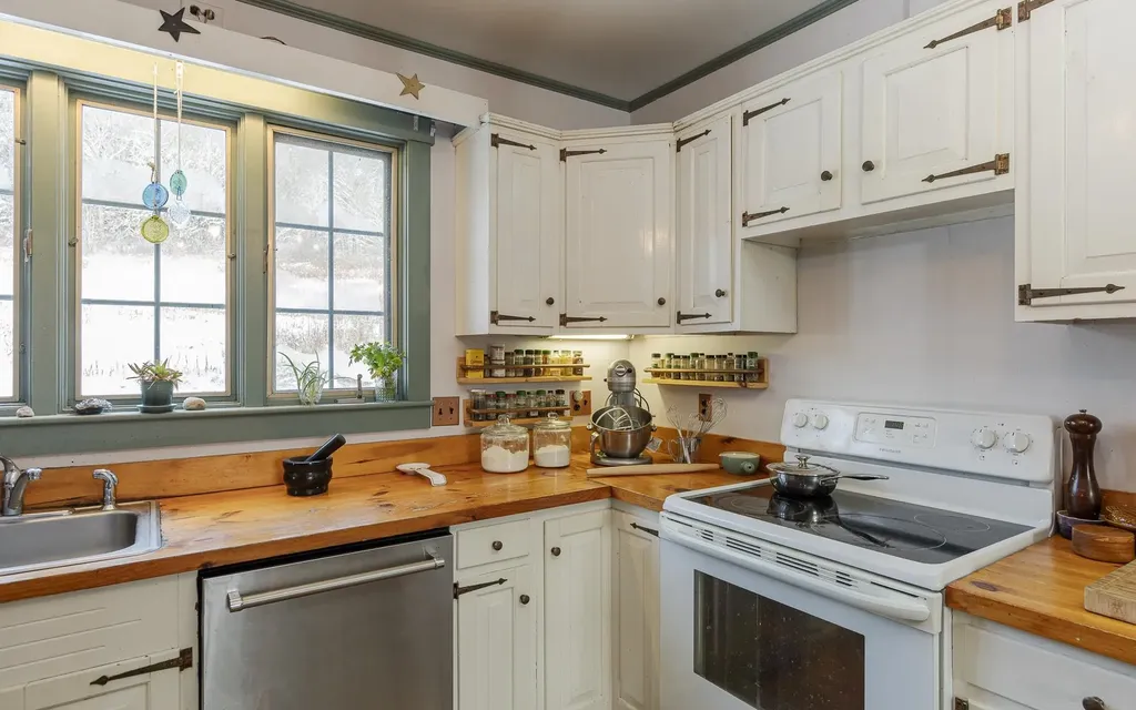 658 Main Street Marlborough NH 03455