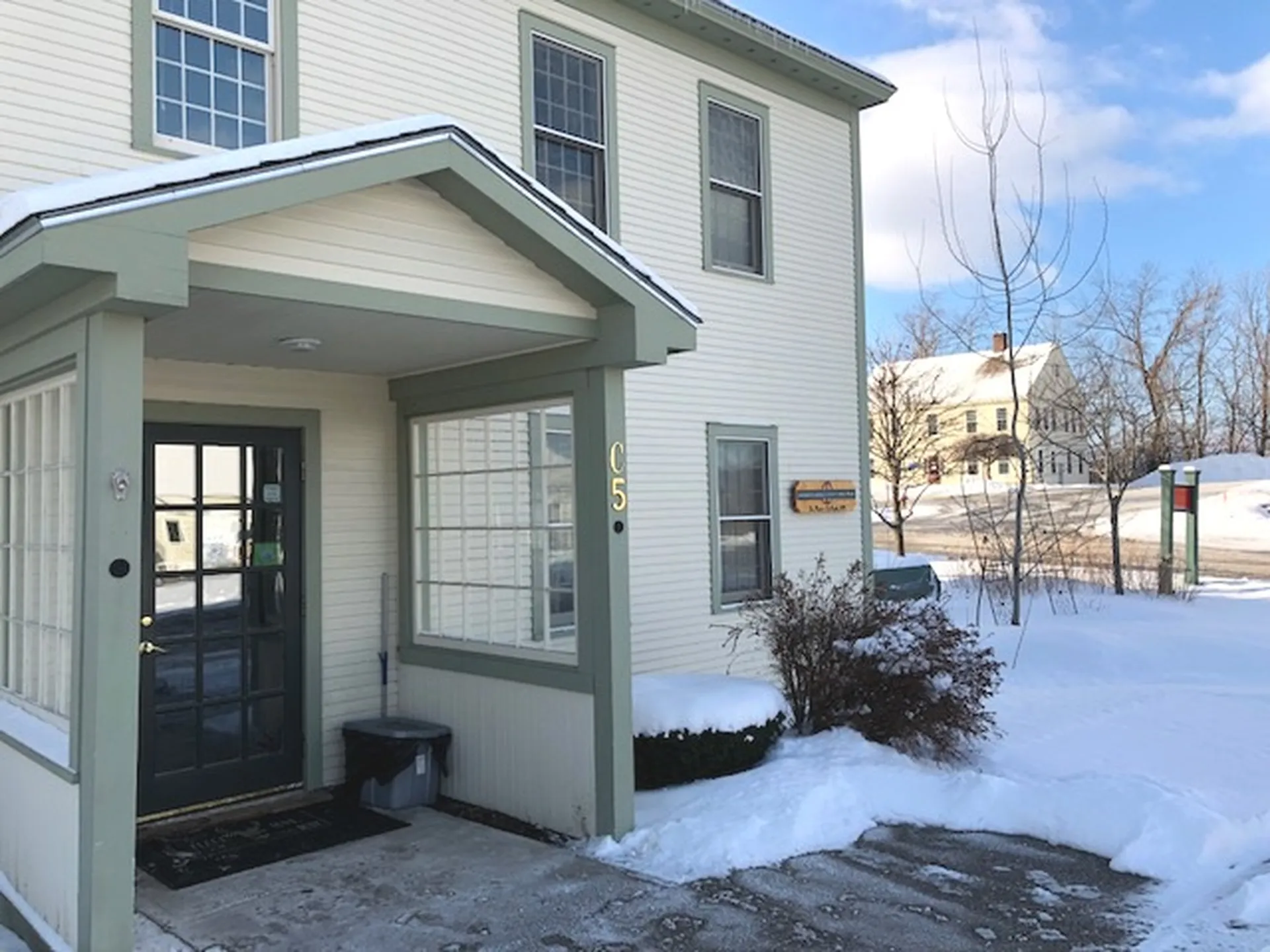 5 Commons Street Rutland City VT 05701-4652