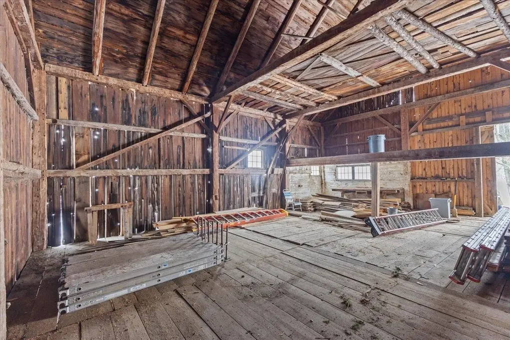 1986 Lower Elmore Mountain Road Morristown VT 05661