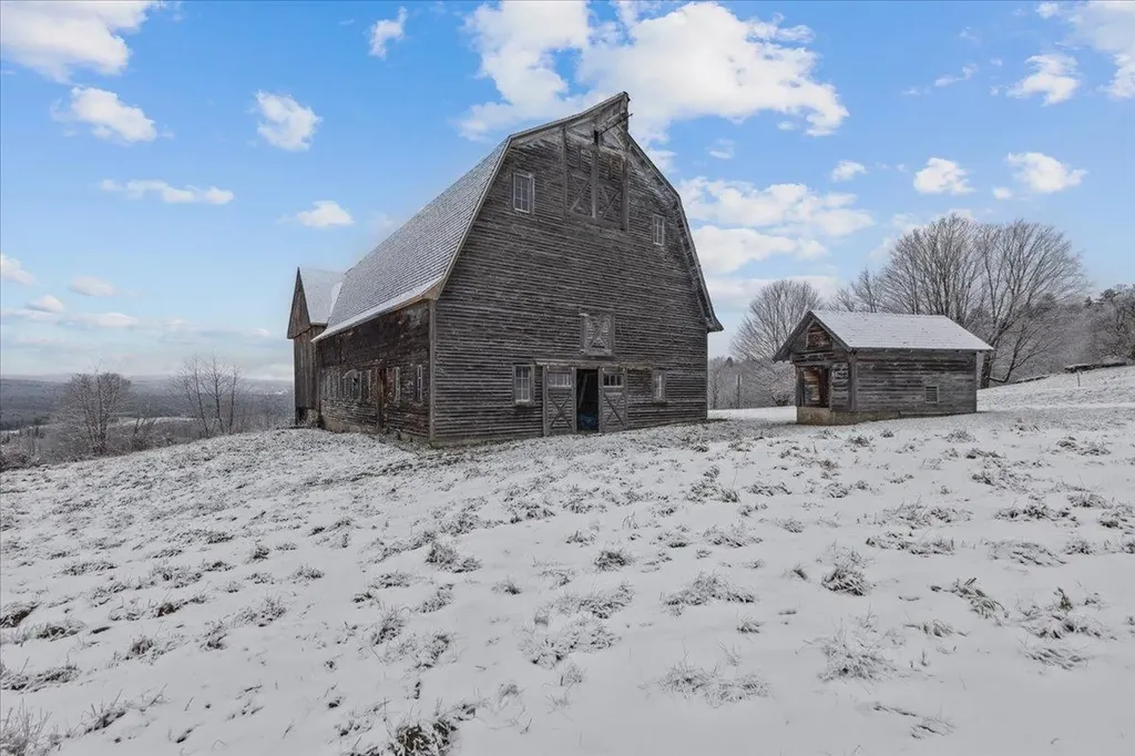 1986 Lower Elmore Mountain Road Morristown VT 05661