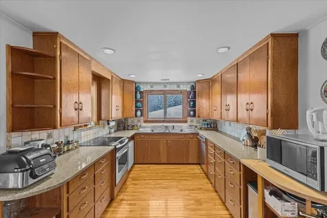 1986 Lower Elmore Mountain Road Morristown VT 05661