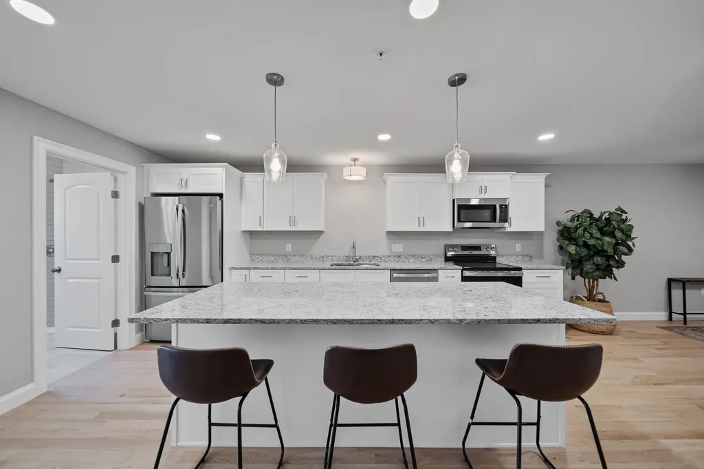 7 Cypress Lane Windham NH 03087