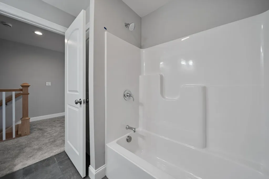 7 Cypress Lane Windham NH 03087