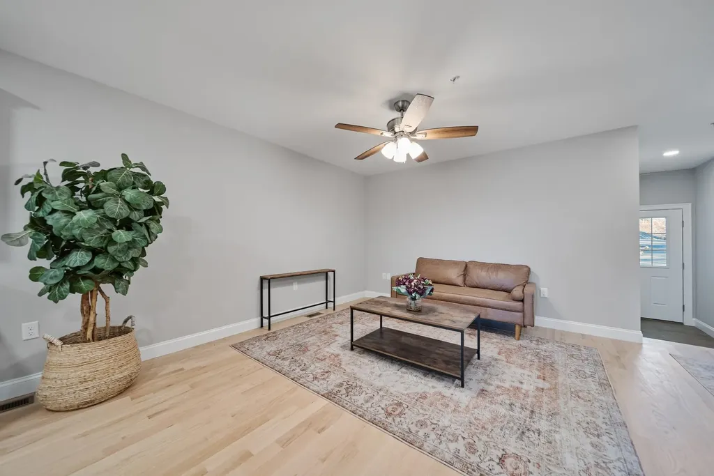 7 Cypress Lane Windham NH 03087