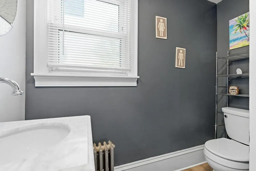 11 Charles Street Nashua NH 03064