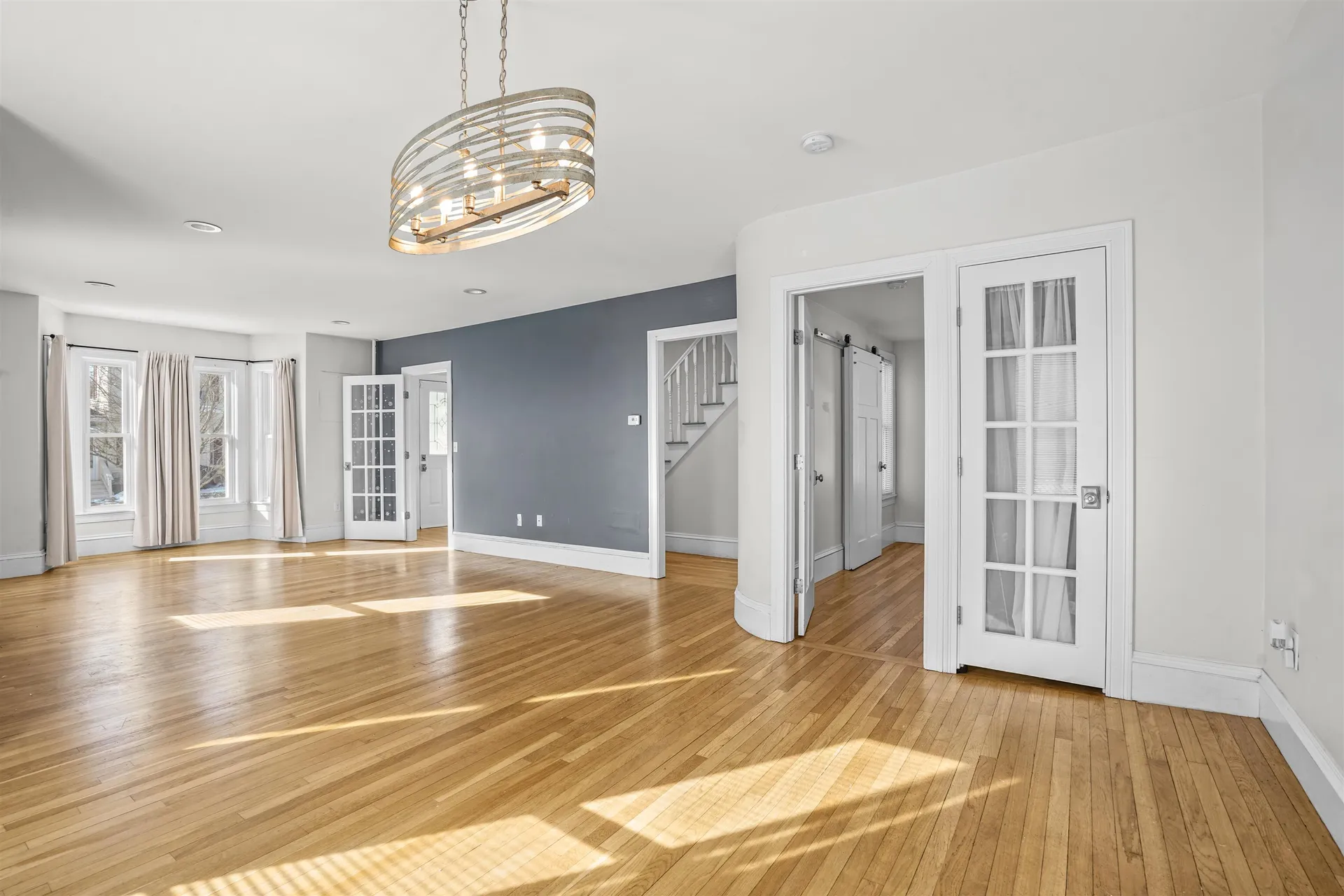 11 Charles Street Nashua NH 03064