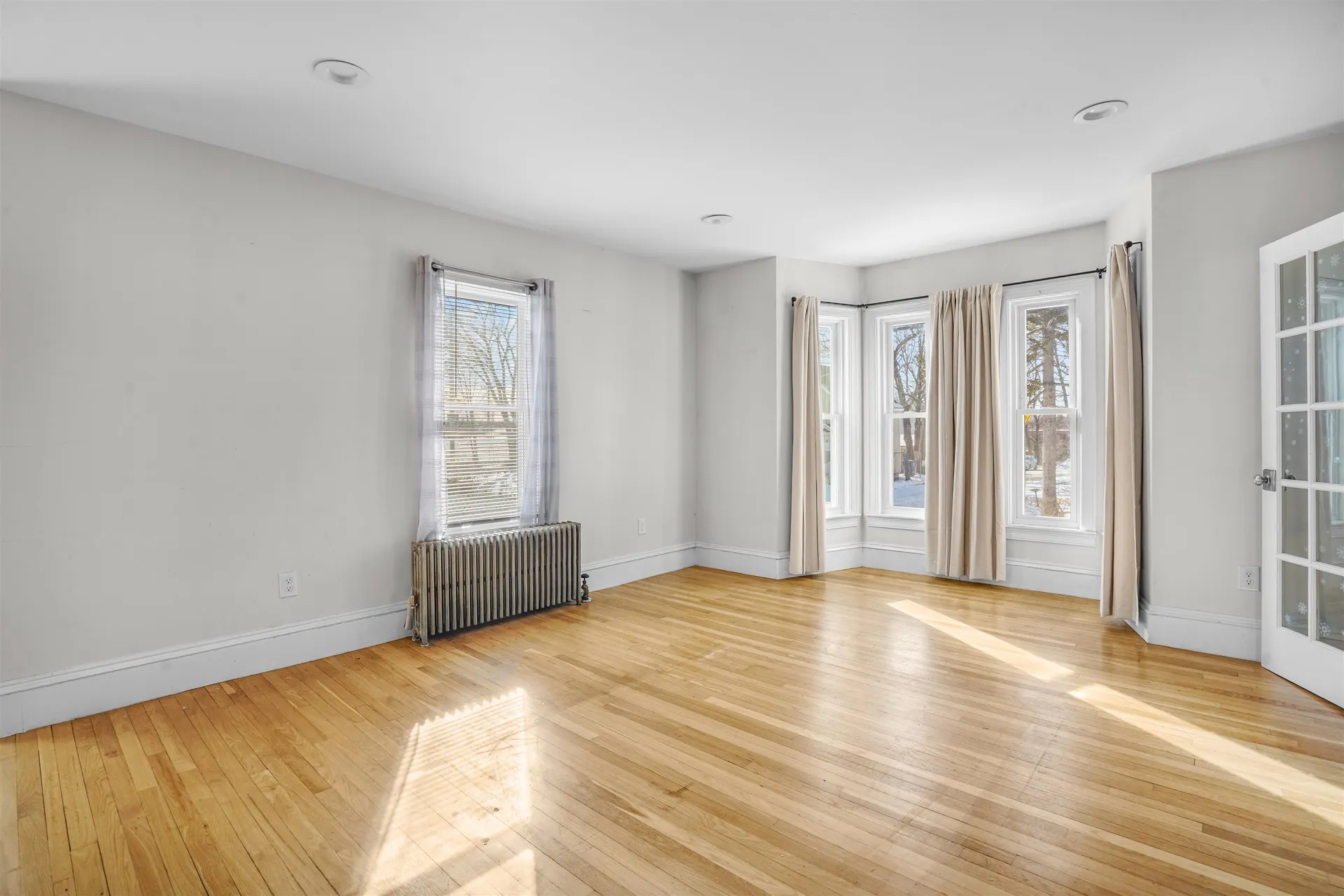 11 Charles Street Nashua NH 03064