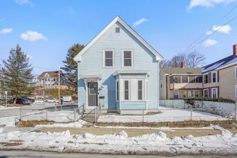 11 Charles Street Nashua NH 03064