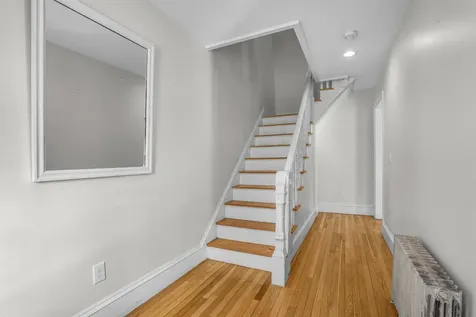11 Charles Street Nashua NH 03064