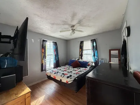 114 Chases Grove Road Derry NH 03038