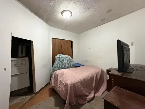 114 Chases Grove Road Derry NH 03038