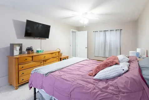 4 Sunset Drive Londonderry NH 03053