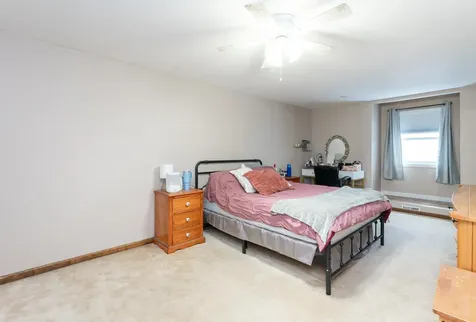 4 Sunset Drive Londonderry NH 03053