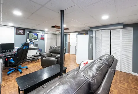 4 Sunset Drive Londonderry NH 03053