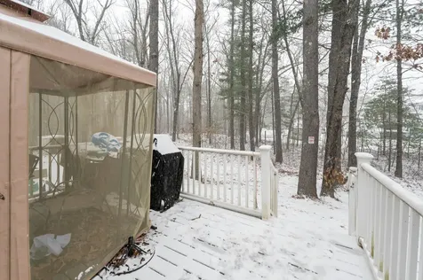 4 Sunset Drive Londonderry NH 03053