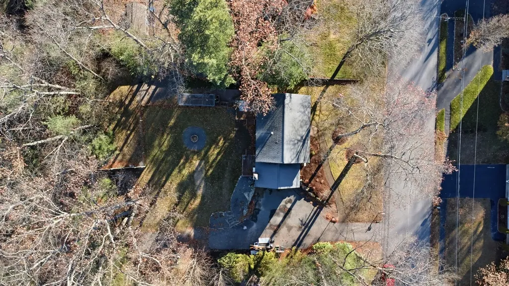 9 Byron Drive Nashua NH 03062