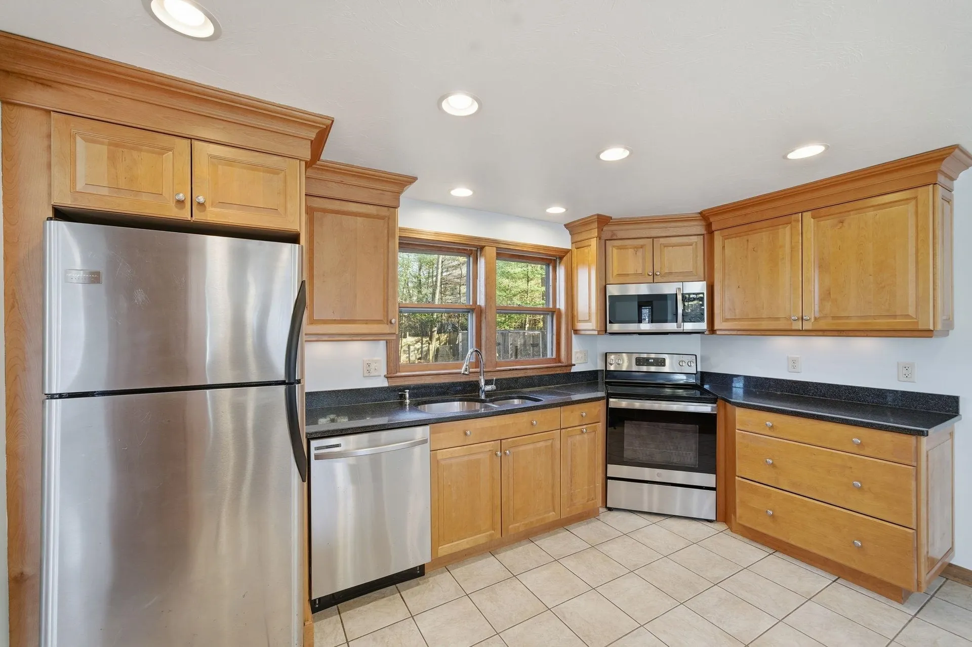 9 Byron Drive Nashua NH 03062