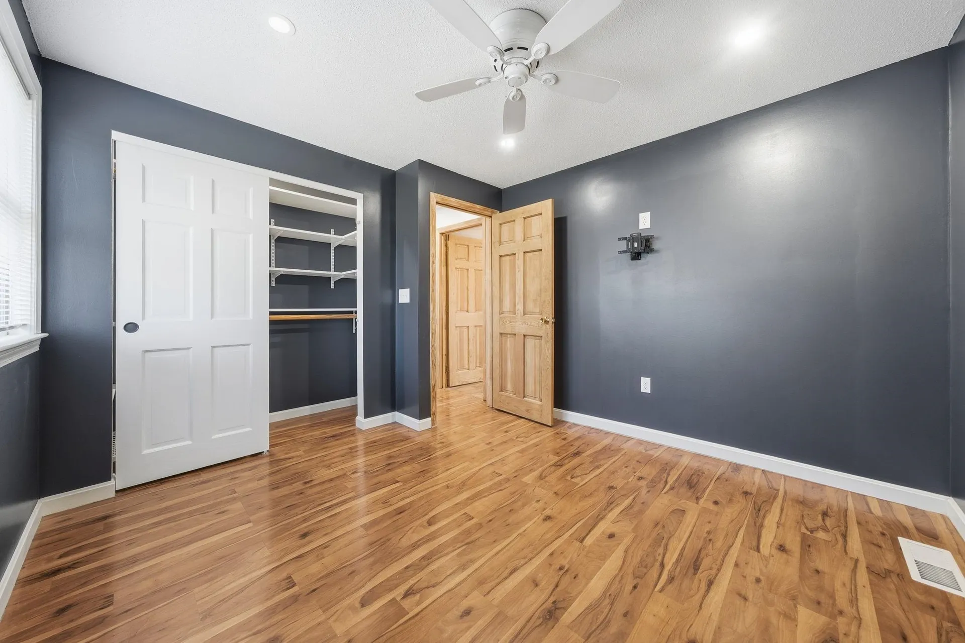 9 Byron Drive Nashua NH 03062