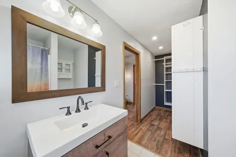9 Byron Drive Nashua NH 03062