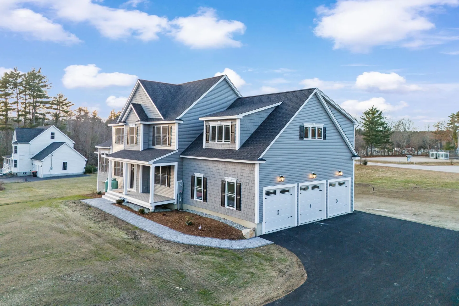 91 Raymond Road Auburn NH 03032