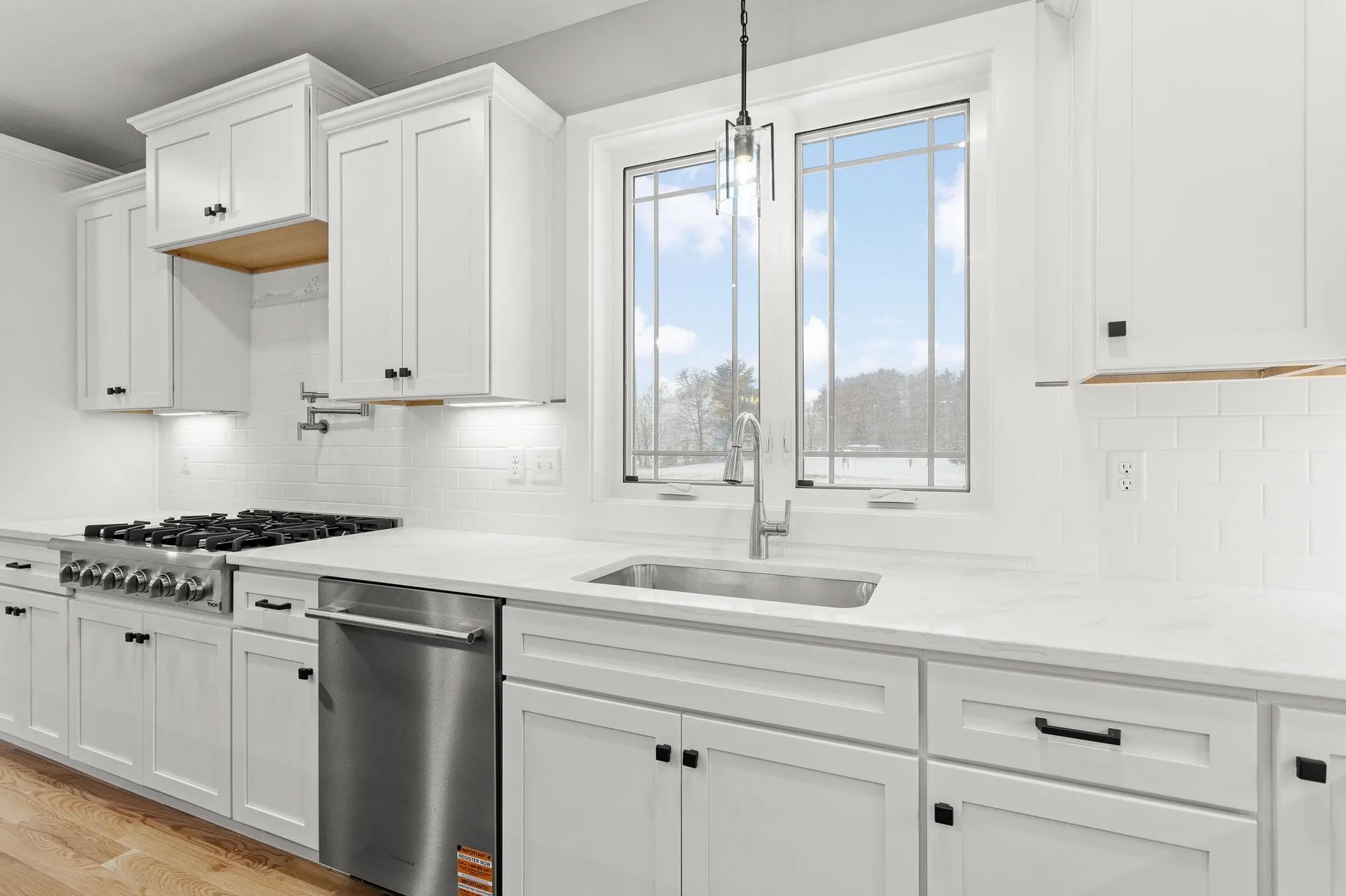 91 Raymond Road Auburn NH 03032