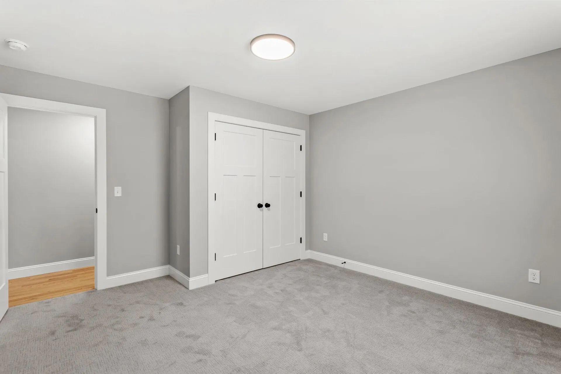 91 Raymond Road Auburn NH 03032