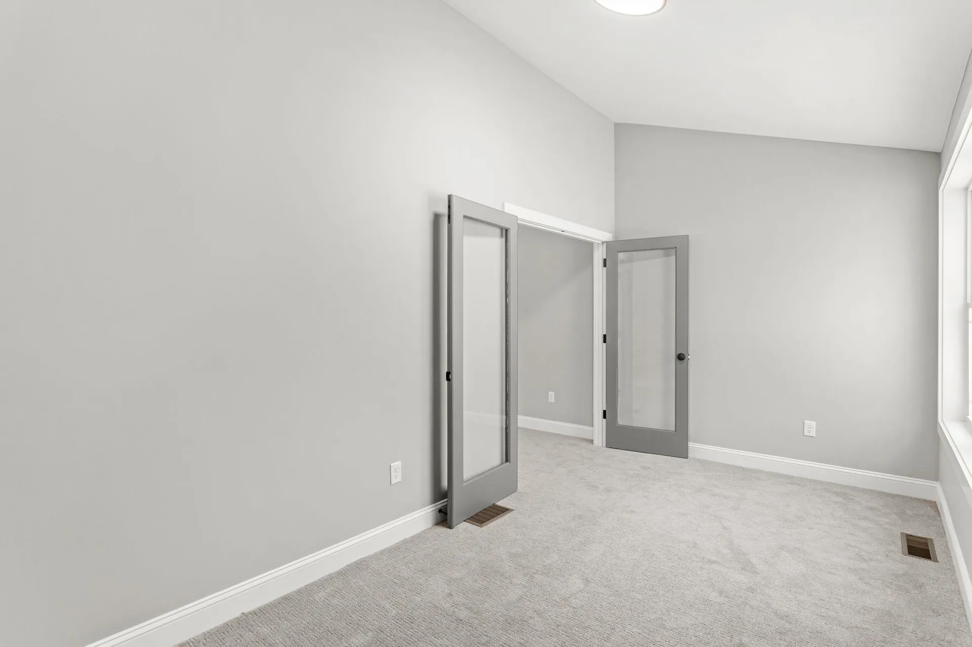 91 Raymond Road Auburn NH 03032