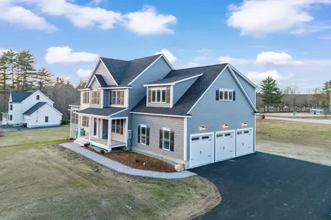 91 Raymond Road Auburn NH 03032